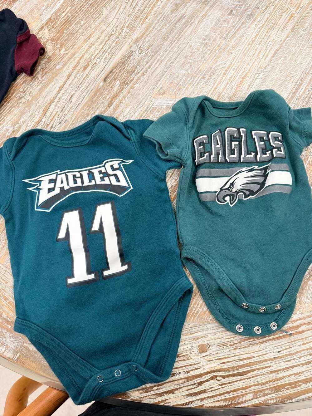 NFL Philadelphia Eagles Bodysuit Set Size 0-3M And 6-9M